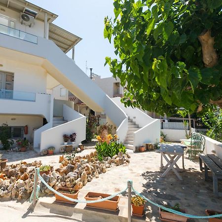 פלטאנס Vasileios Seaview Apartments מראה חיצוני תמונה