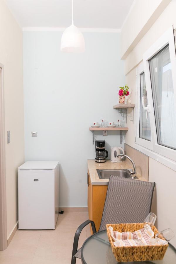 פלטאנס Vasileios Seaview Apartments מראה חיצוני תמונה