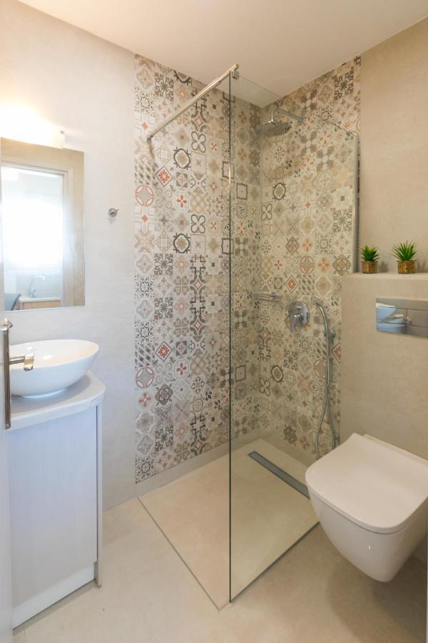 פלטאנס Vasileios Seaview Apartments מראה חיצוני תמונה
